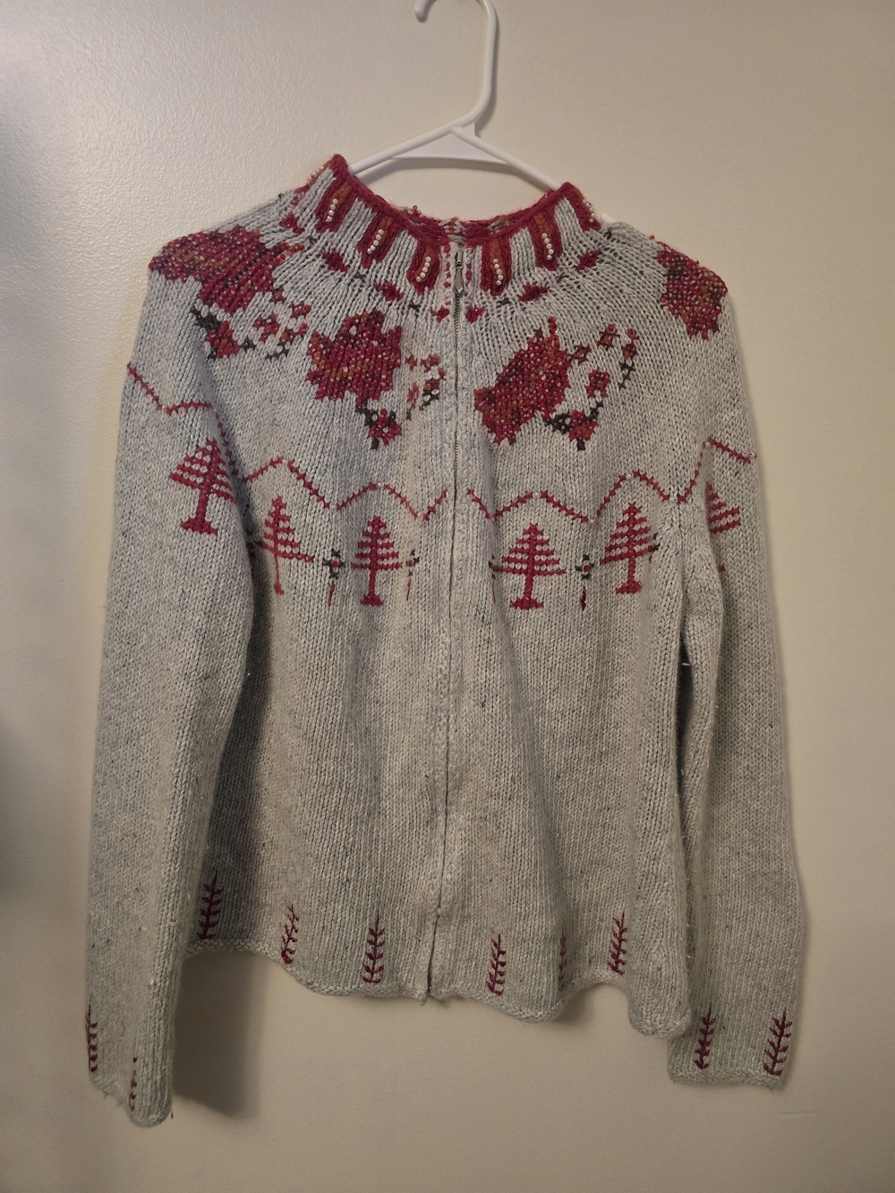 Liz Claiborne Light Gray and Red Nordic Zip Cardigan #442
